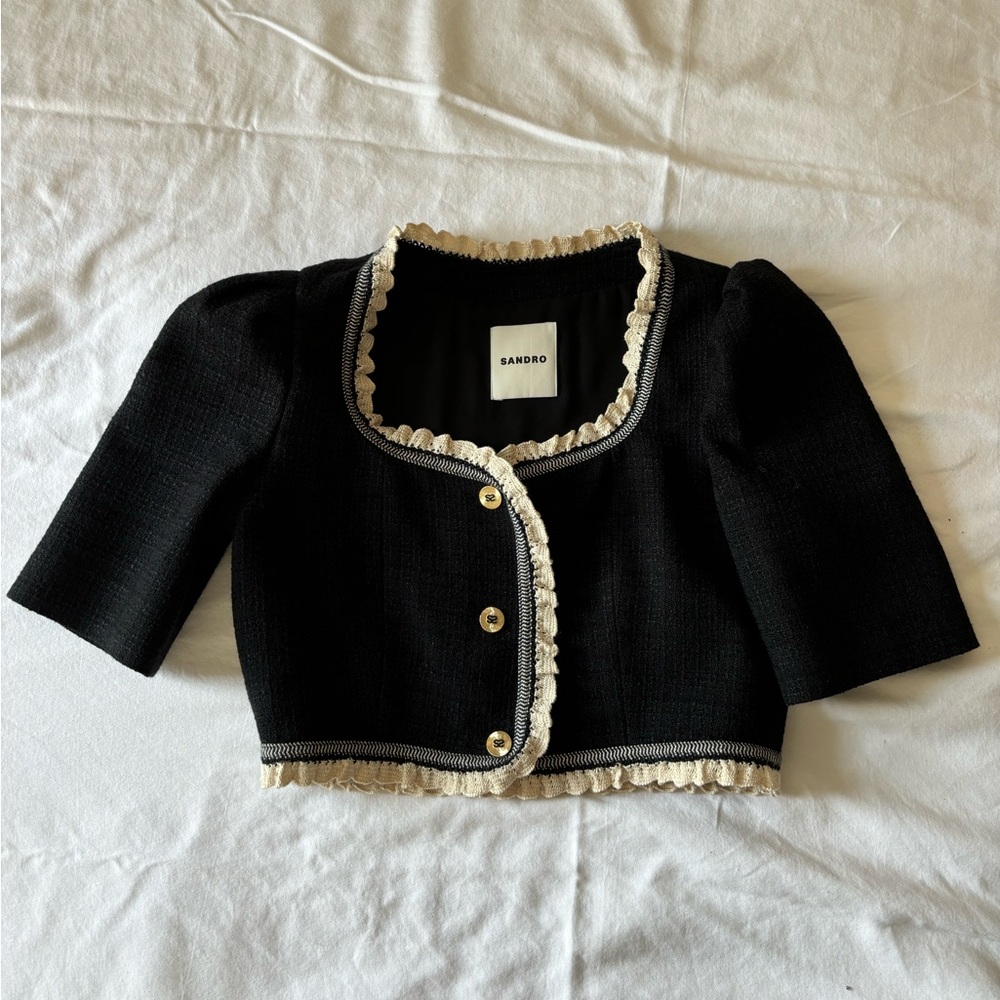 Sandro top in XS/S.